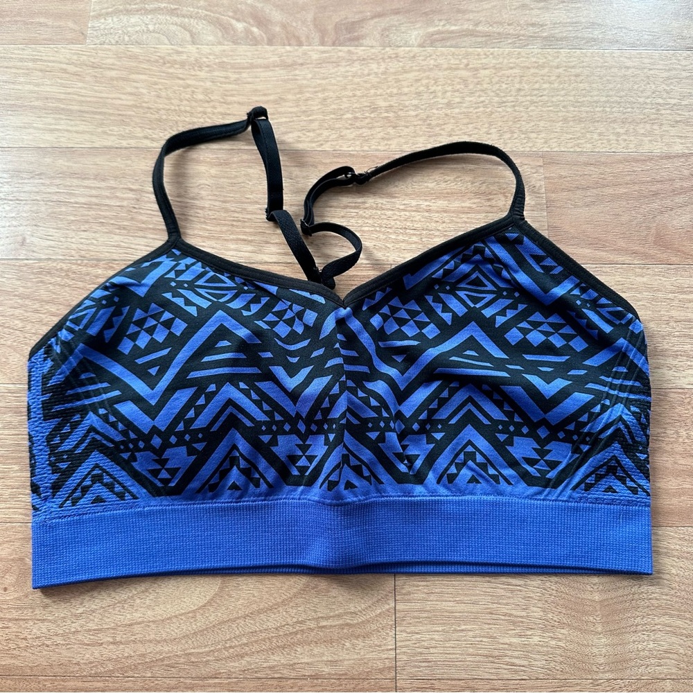 Victoria’s Secret Blue Black Aztec Sports Bra